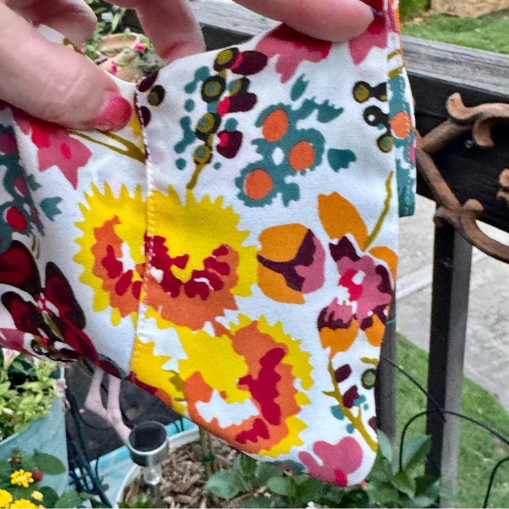 LOFT Vibrant Floral Print Blouse - Picture 4 of 10